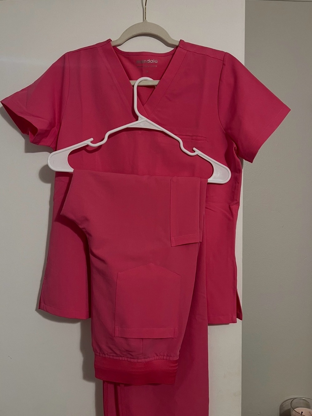 WonderWink Women's Scrub Set in Hot Pink- Size small